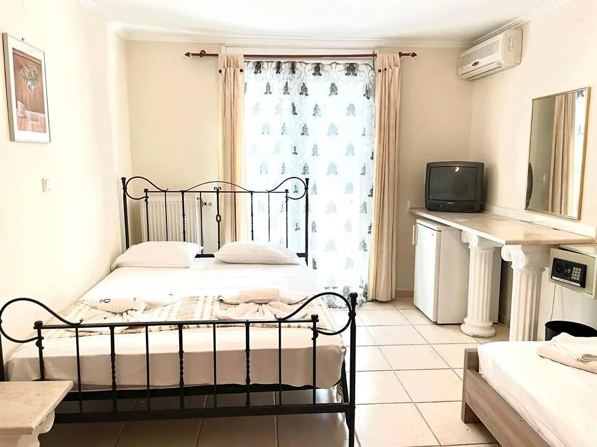Calypso Hotel Siviri